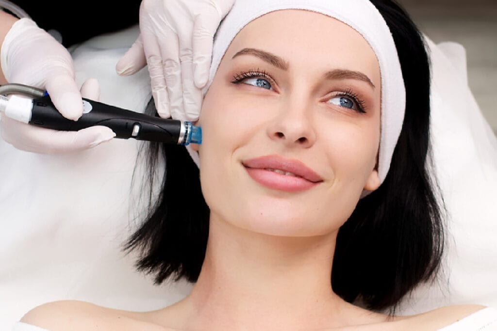 Woman getting a Hydrafacial treatment